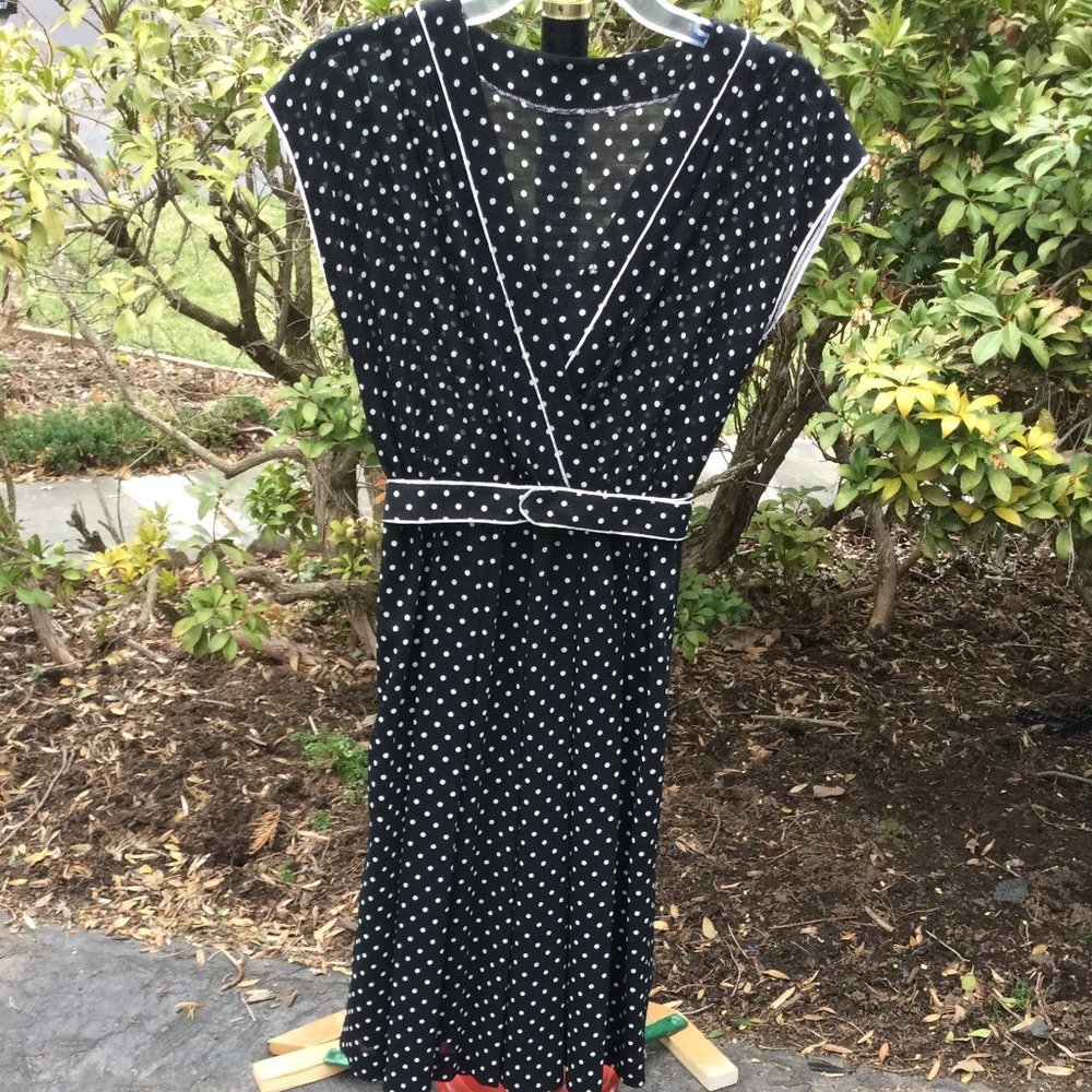 V Neck Raglan Sleeve Polka Dot A-line Skirt Midi Dress